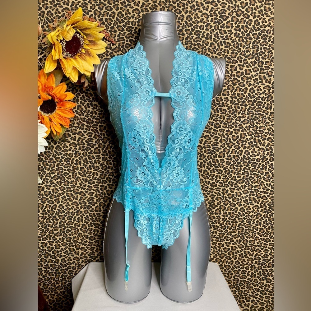 🦋B2G1🦋SHIRLEY OF HOLLYWOOD Turquoise Deep-V Floral Lace Lingerie W/Garter Straps